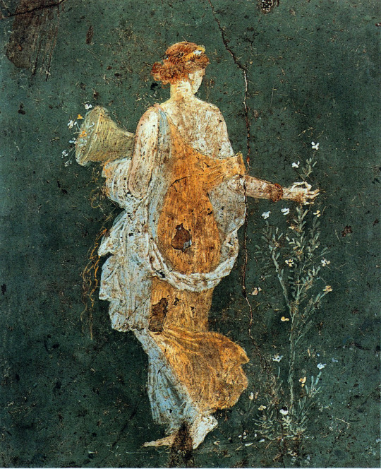 Fresco lady with draped fabric full fig